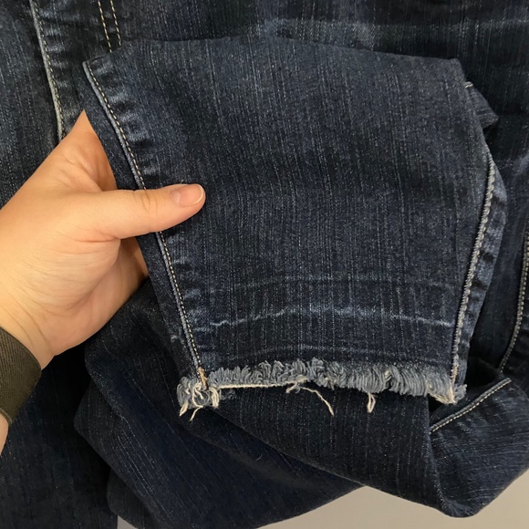 Torrid Bombshell Skinny with Distressed Ankle - Picture 3 of 4